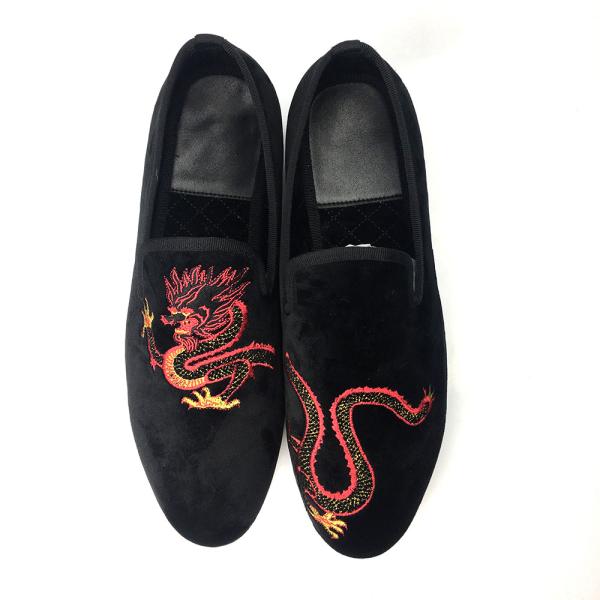 Lightweight Mens Black Suede Shoes / Loafers With Red Leather , Tassel Dragon Shoes Factory