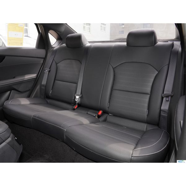 KIA K3 1.5L 1.4T Gasoline Sedan with Electric Rear Window and One Key Lifting Feature