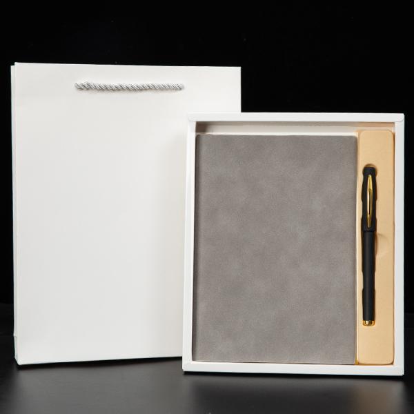 Customizable Versatile PU Leather Metal Clasp Notebook Gift Set for Business Office