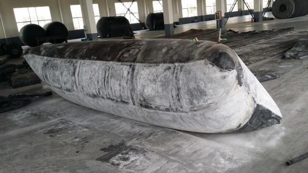CB/T-3837 Standard 1.5m X 15m Marine Rubber Airbags For Vessel Lifting