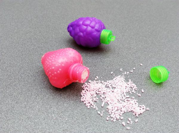 Le fruit multi de poudre de sucrerie a formé la sucrerie douce fruitée de sucrerie de poudre de chocolat aigre de vacances