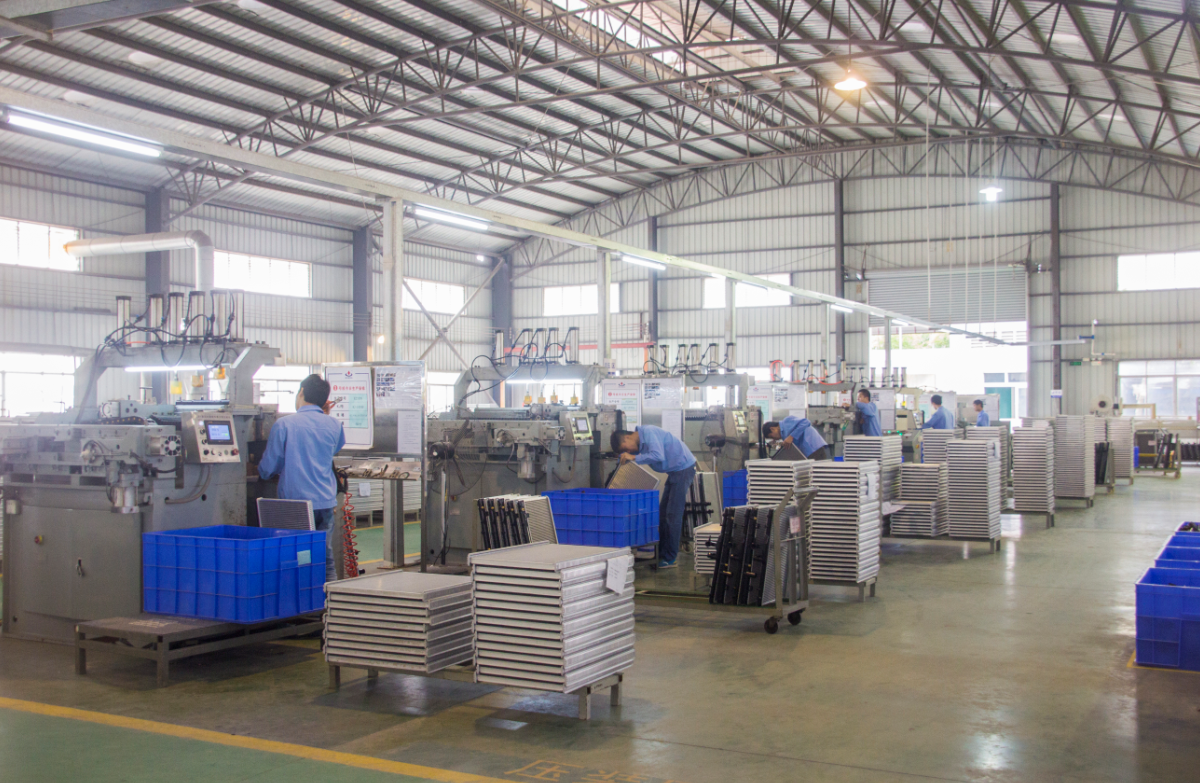 1996 BENZ ACTROS AT PA48 OEM 942 500 1130 Aluminum Truck Radiators