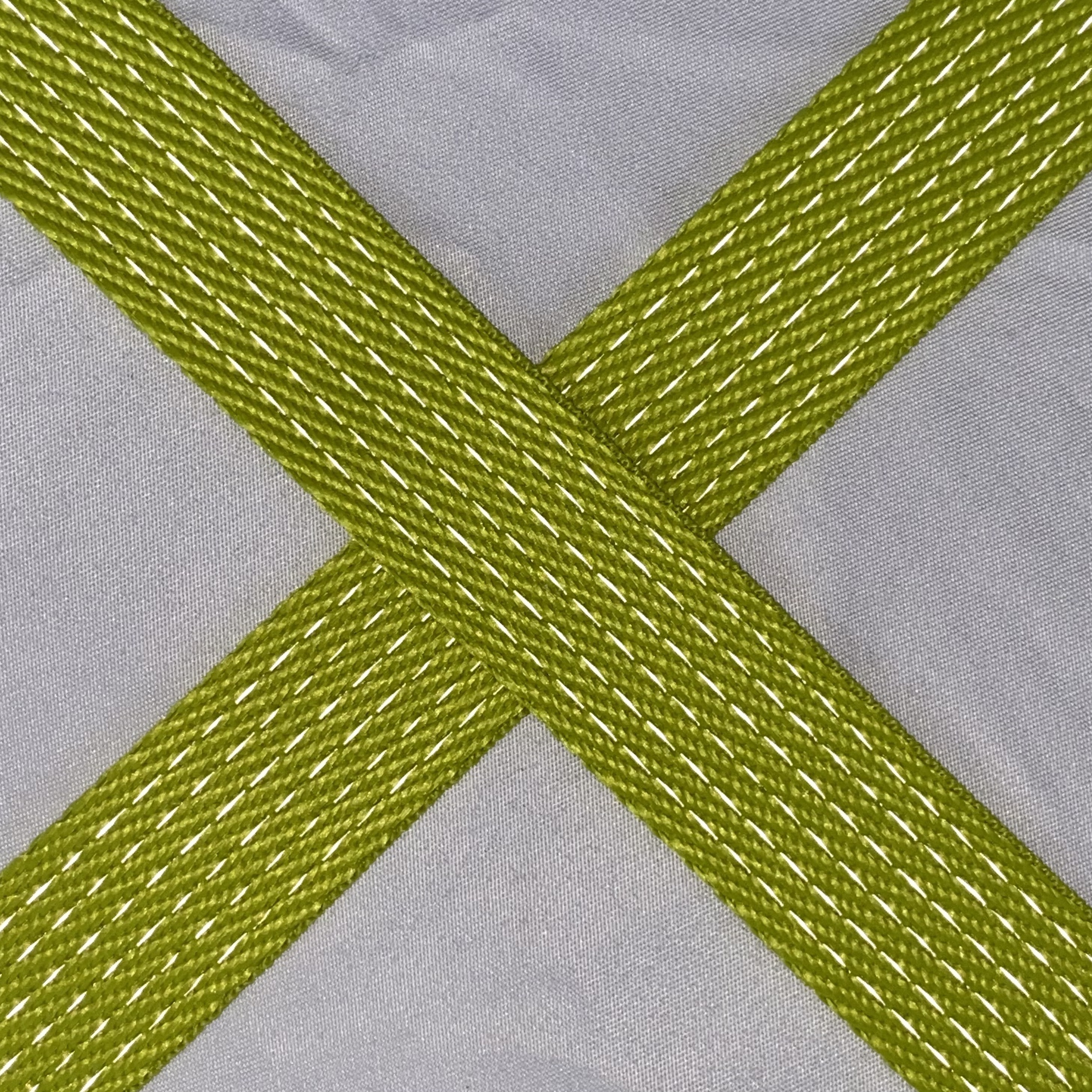 Heavy duty Reflective polyester fiber webbing suitable for pet collars pet leash safety belts backpacks and various outdoor gear products