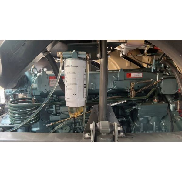 Подержанный мусоровоз Sinotruk Howo 371hp 6x4 8x4 Tipper для продажи