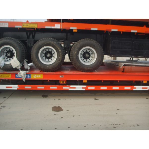 80 Tons Gooseneck Low Bed Semi Trailer For Construction High Performance
