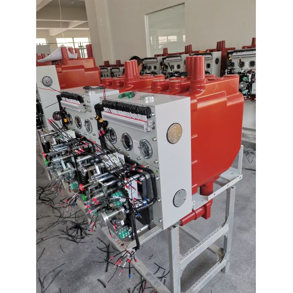 EGC/GT-12/C 630 Indoor 12kV High Voltage Solid State Switchgear 1.5 M