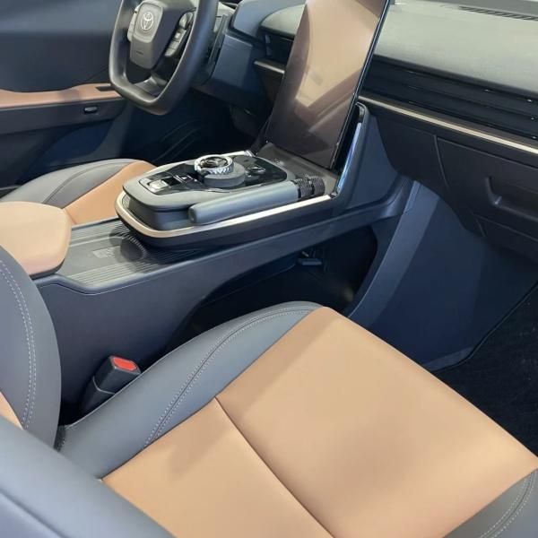 2023 Toyota BZ3 Sedan EV Alta Velocidade Iluminação Energia Mini Veículo Elétrico da Toyota