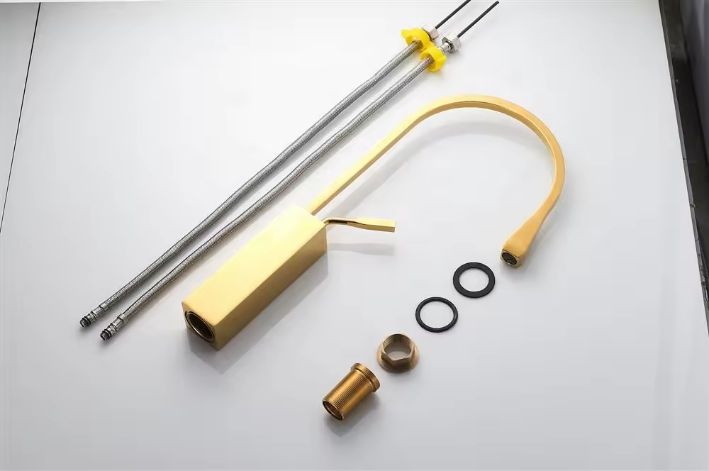 Hot Cold Water Function Lizhen Hwa.Con Style Golden Design Basin Faucet for Bathroom