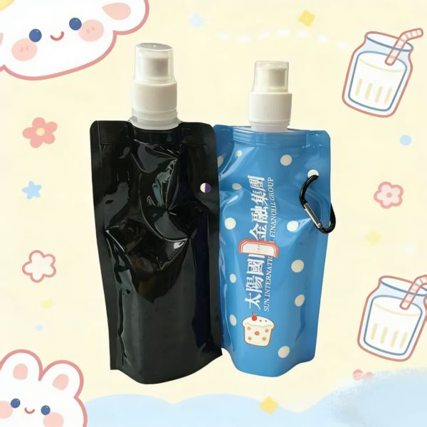 Ready to Ship Collapsible Food Grade Spout Top PE Beverage Bags Leak Proof Foldable Reusable with Carabiner Clip