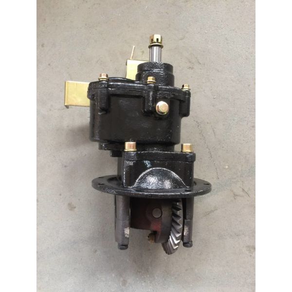 Heavy Duty Auto Rickshaw Gearbox , Load Tricycle Transmission Gearbox
