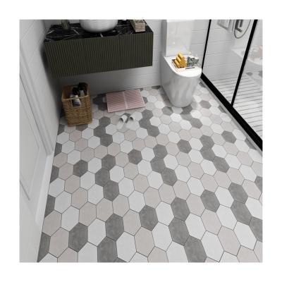 Plancher en PVC étanche avec installation auto-adhésive