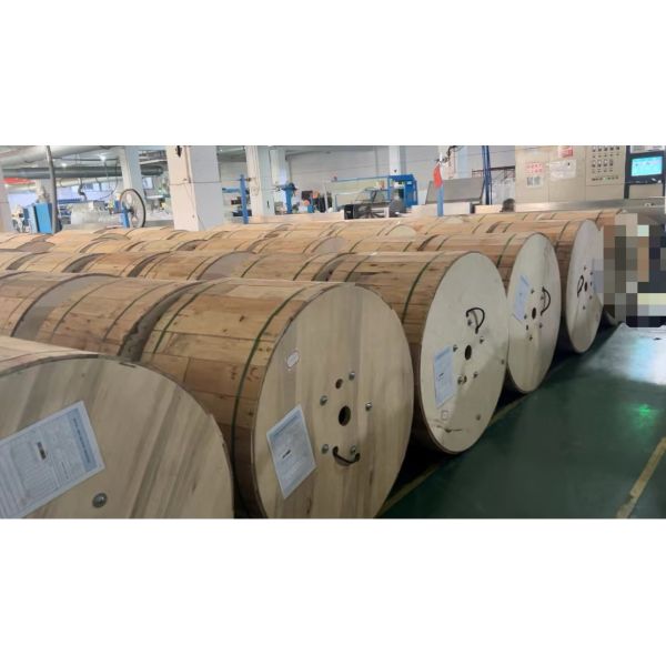 Underground Fiber Optic Cable GYTA33 24 32 36 48 72 96 144 Cores G652D SM Submersible Underwater Cable For Direct Buried Laying