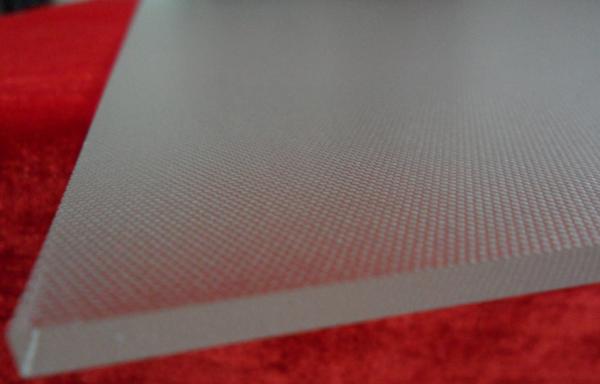 Venda a quente 3,2 mm-4 mm Ultra-Clar Low Iron Tempered Solar Glass para painéis solares