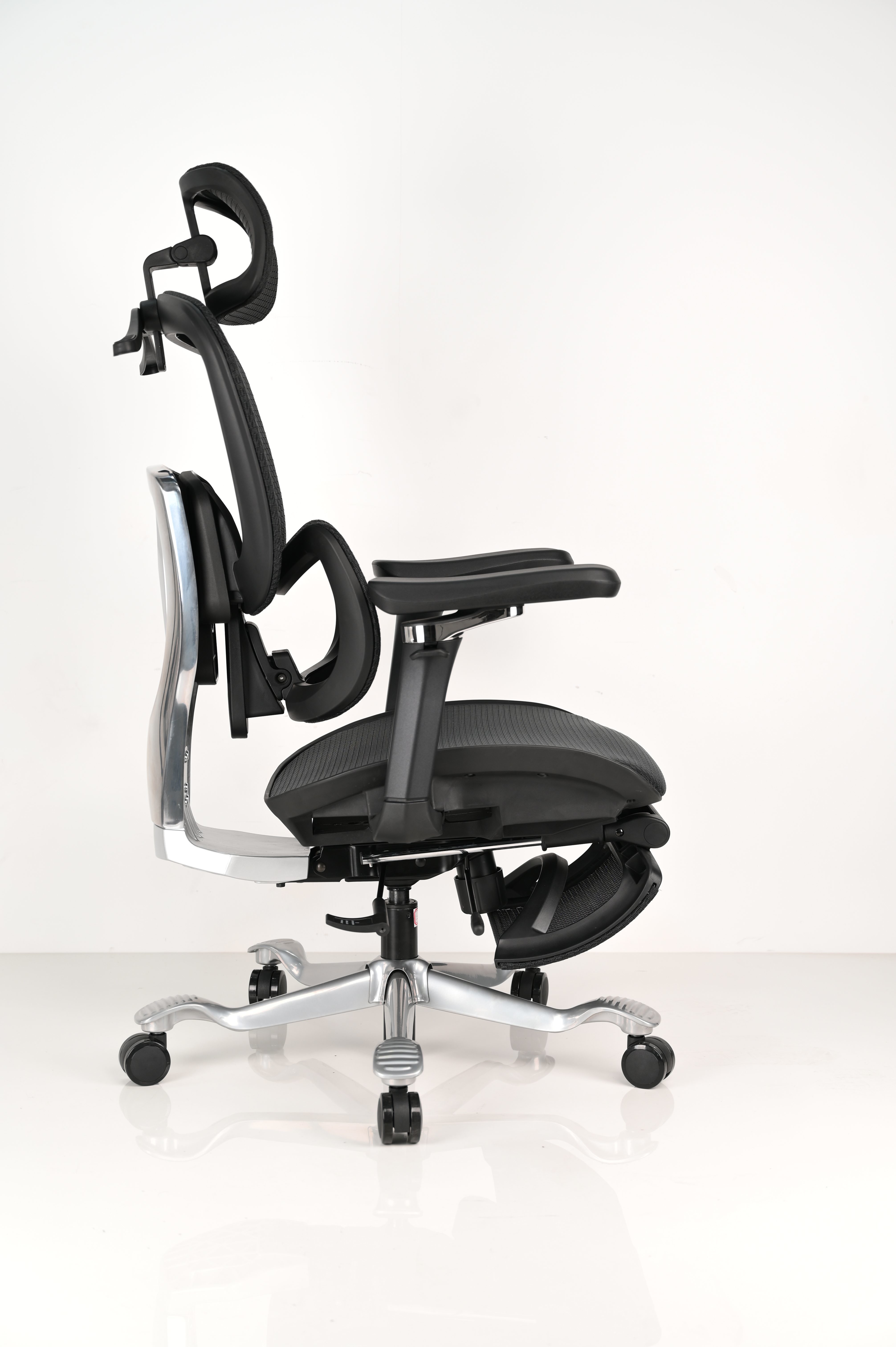 Ergonomic Mesh Office Chair with 5D Adjustable Armrest Aluminum Base and 5 Years Warranty