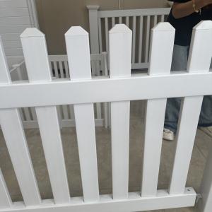 Durable PVC Garden Fence Adjustable Size 2.44m Wide Pvc Yard Fence