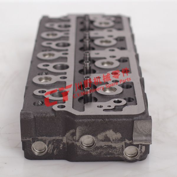 6144111112 Diesel Engine Cylinder Heads For PC 4D94 Engine D20A - 5 D20P - 5
