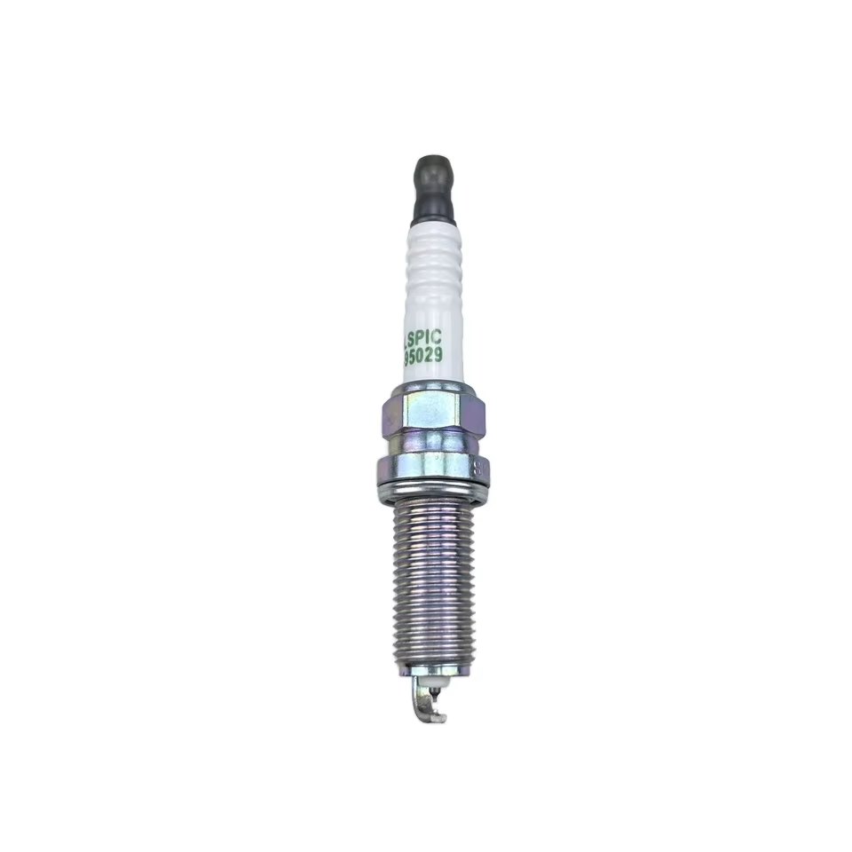 Factory High Quality New Auto Engine Parts Lucas Spark Plug for Prius Sprinter Wish Iridium Material OE 90919-01285 1 Year