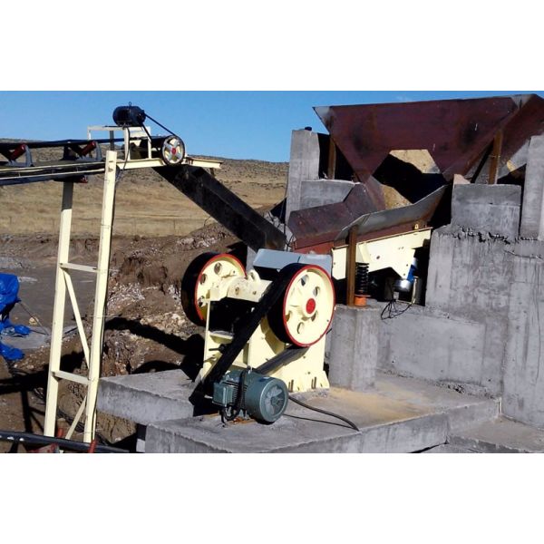 HD72 German Type Jaw Crusher 50-120t/h Stone Crusher Factory Price Hongxing Brand