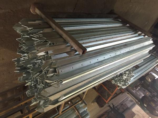 Australian Farm Metal Fence Accessories / Steel Fence Posts Ground Post