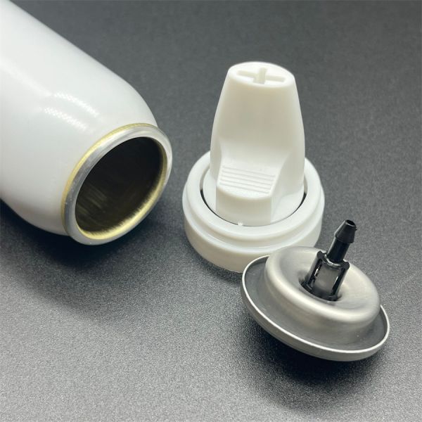 Gentle Wide-Fan Hair Mousse Dispensing Nozzle for Curly and Coily Hair Types with Frizz-Free Hydration Delivery