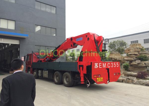 Compact Truck Mounted Boom Crane , 100T Lorry Mounted Crane Full Power Boom