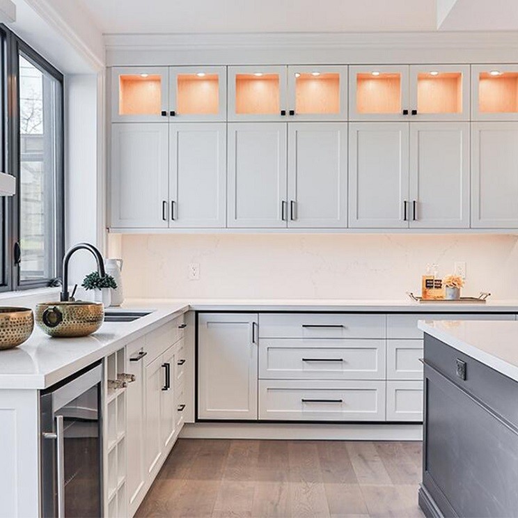 Modern Design Full Kitchen Cabinets with Eased Edge and Plywood Carcase Material