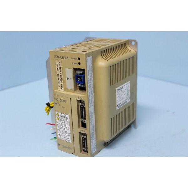 УСИЛИТЕЛЬ 200-230V 11/4.4A 50/60HZ СЕРВОПРИВОДА AC Yaskawa SGD-08AN НОВЫЙ