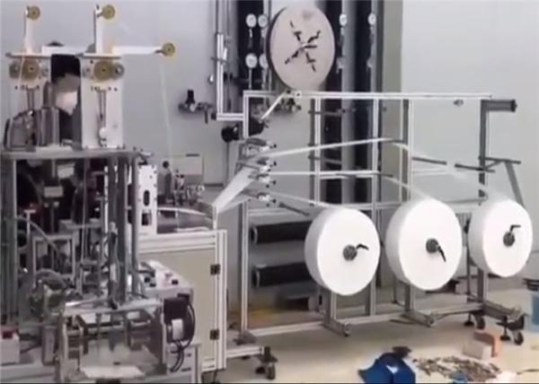 Digital Disposable Mask Production Machine , Earloop Mask Machine 1 Year Warranty