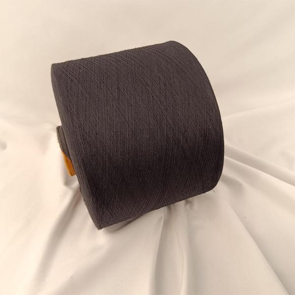 Ne20/1 Fils de coton recyclés Polyester mélangé de coton recyclés Fils pour chaussettes