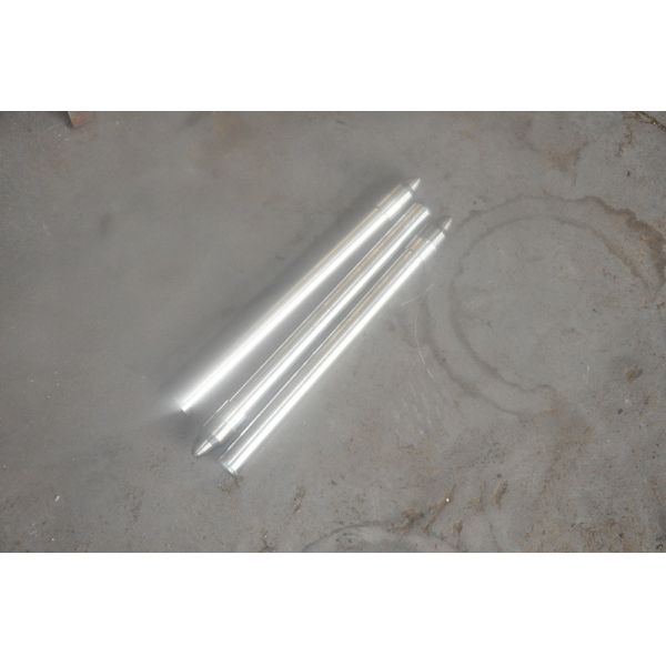 Chemical Resistant Tungsten Carbide Round Bar With 2 Twisted Coolant Ducts 30°