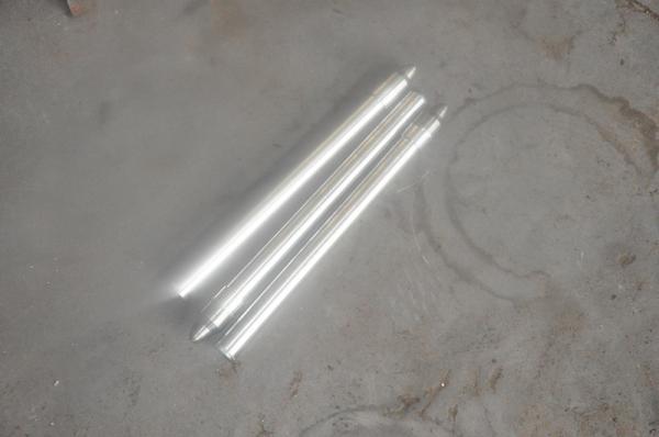 Chemical Resistant Tungsten Carbide Round Bar With 2 Twisted Coolant Ducts 30°