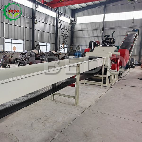 8500kg Diesel Powered Wood Tree Chipper Machine Custom Color Forestry Chipping Equipment