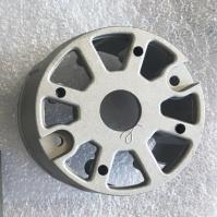 Les moulages mécanique sous pression en aluminium de moulage au sable couvrent sabler les pièces moulées bon marché
