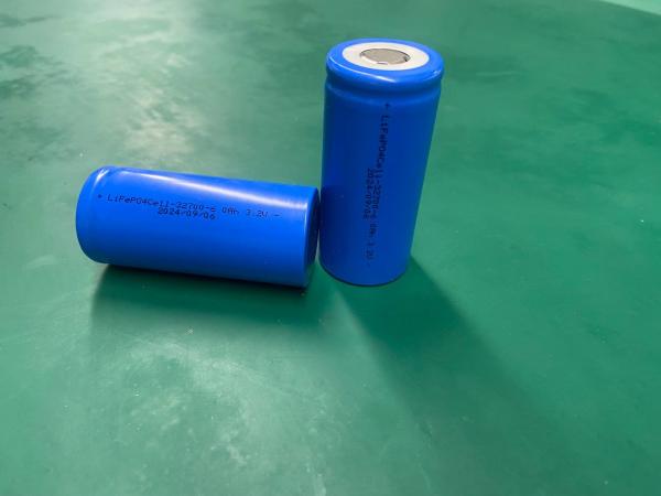 32700 Cylindrical Lifepo4 Battery Cell 6000mah LFP 3.2 Volt Lithium Battery