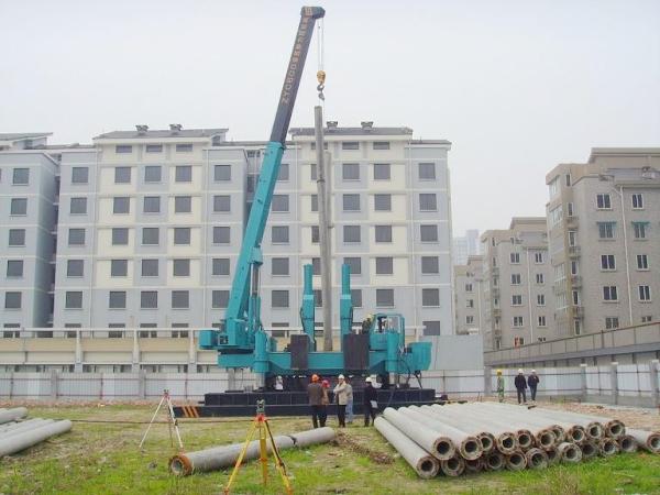 Custom Hydraulic Pile Driving Machine , Precast Concrete Pile Driving