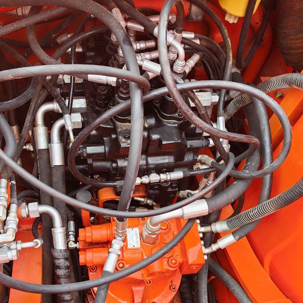 Used Doosan DH150-7 Excavator 0.75m3 Bucket Capacity 15 Tonnage Weight