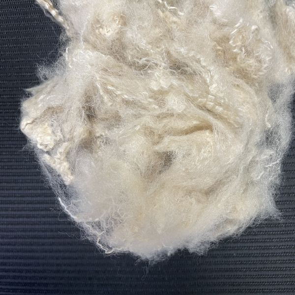 4D×51mm Eco-Friendly Recycled Low Melt Fiber for Good Bonding in Textile Production