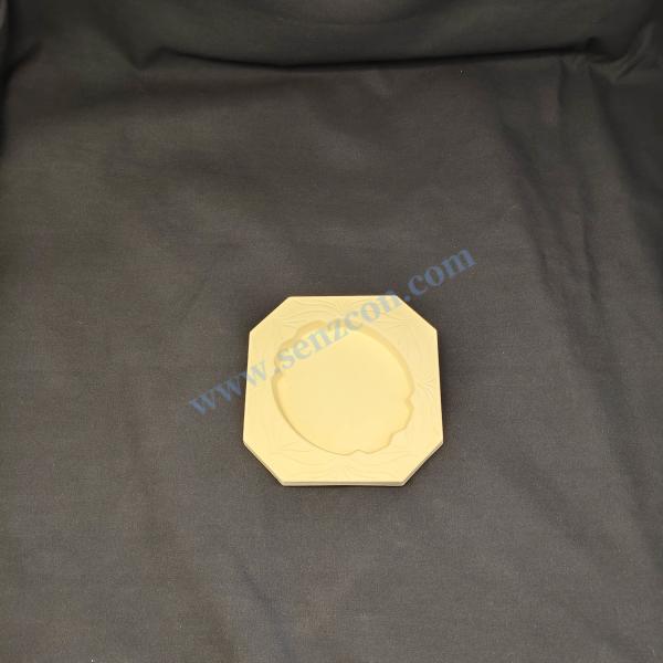 Factory-customized high-end food packaging box liners and bases, high-end jewelry liners, anti-drop and shock-proof, made of yellow plant fiber through compression molding.