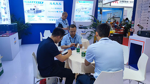 CE Fiber Laser Welding Head Enhance Your Welding Efficiency Customized System Language