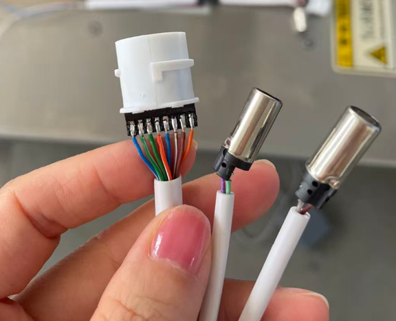RS-780P-F RJ45/DC Connector Cable Strip And Solder Machine With Vibration Bowl Feeder