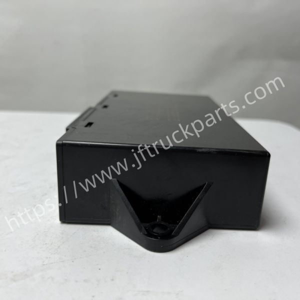 Shacman M3000 X3000 truck parts Door and window control unit controller DZ95189586606
