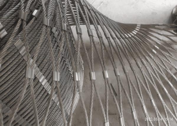 Flexible Silver X Tend Cable Mesh Rhombus Stair Rail Safety Mesh For Acrobatic Performance