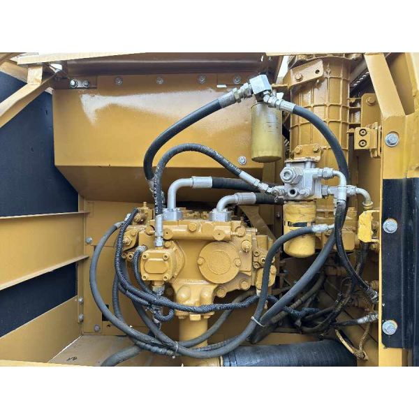 Japan Used CAT Excavator for sale Second Hand 320C Jindongyu Machinery