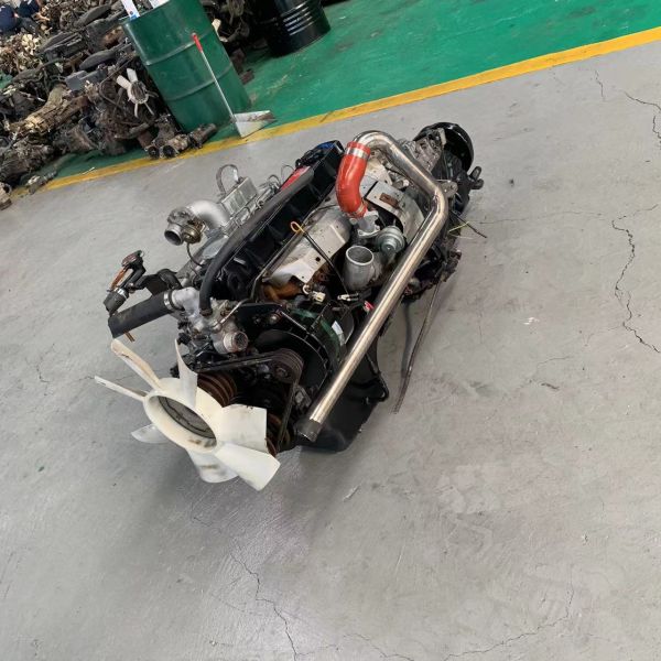 For Nissan Car Parts TD42T Engine Assembly Used 6 Cylinder diesel Engine for Bus