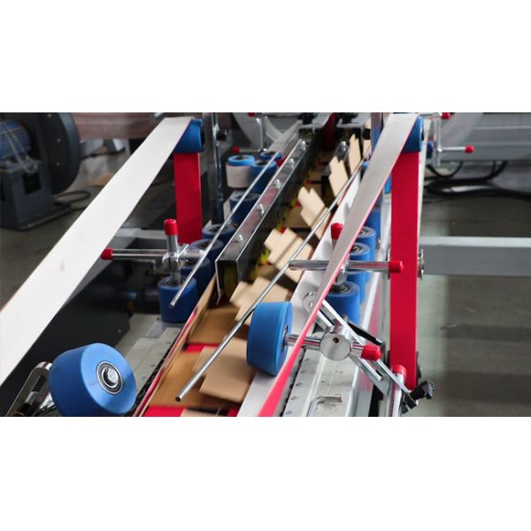 машина Gluer папки коробки коробки 380V 220V, коробка 2400mm автоматическая складывая клеящ машину