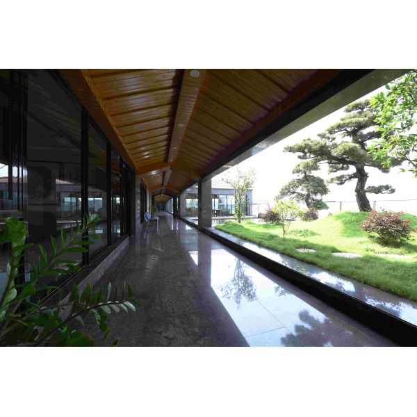 ISO9001 Approve Hotel Guest Room Furniture Teak Wood Bed King Size Customized