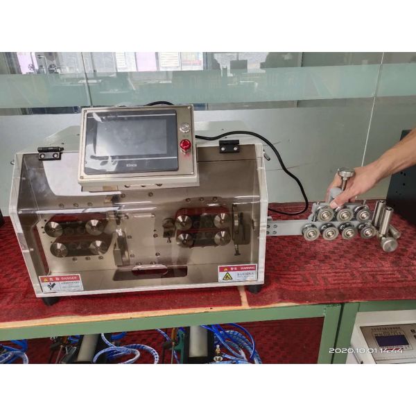 Вырезывания провода ODM машина магнитного 6mm OEM обнажая