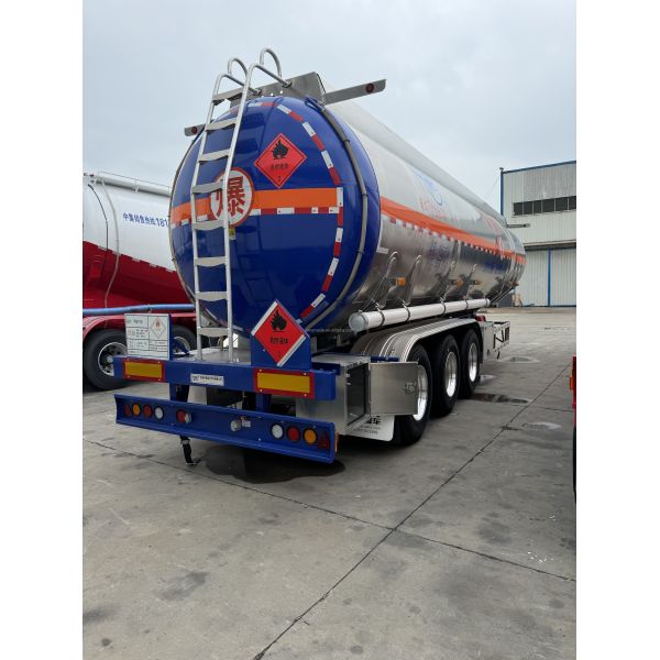 CIMC hierro de 3 ejes S30408 11450*2500*3900mm masa total 40T masa de borde 8200 uso EHA extremo del plato espesor 4,5mm tanque de líquido ordinario