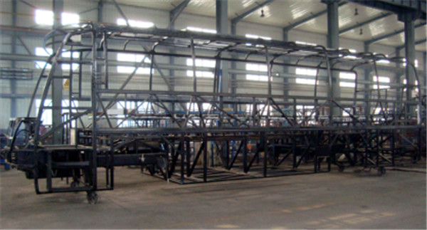 30 Seats Mini Van Bus Diesel Rear Engine Double - Leaf Foldable Door