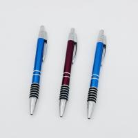 Un stylo à bille classique en aluminium antidérapant avec logo d'impression